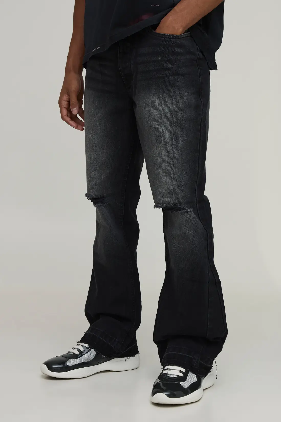 Tonal Gusset Ripped Knee Slim Flared Jeans